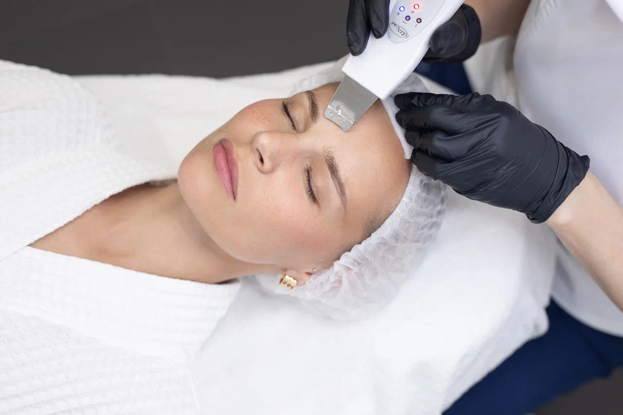 Revitalize Your Skin with BeautyBlends Ultrasonic Facial Cleansing